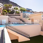 Romantic Retreat In Prime Position شقة