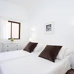Romantic Retreat In Prime Position شقة *