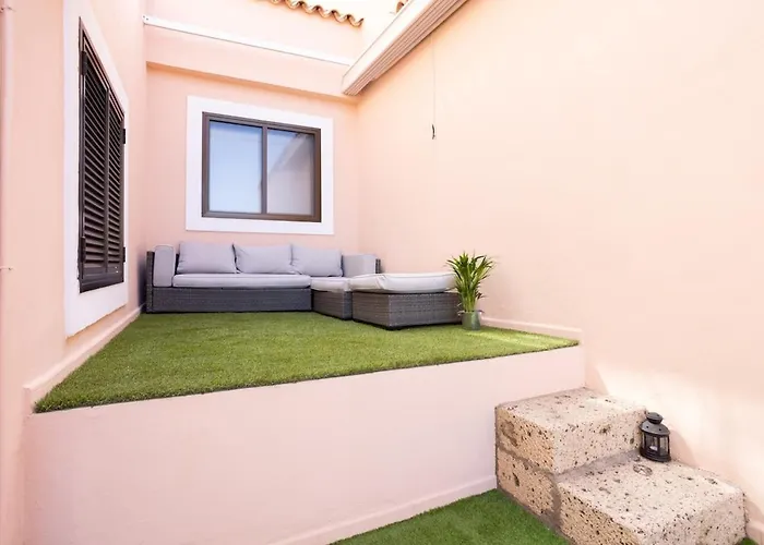 Romantic Retreat In Prime Position *